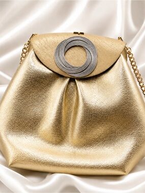 Vintage 1970s Gold Evening Clutch – Ingledew’s